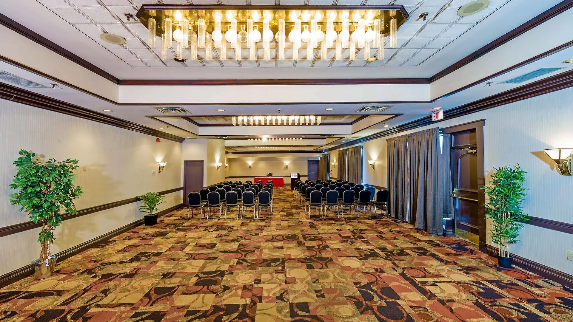 Best Western Plus Toronto Airport Hotel Mississauga